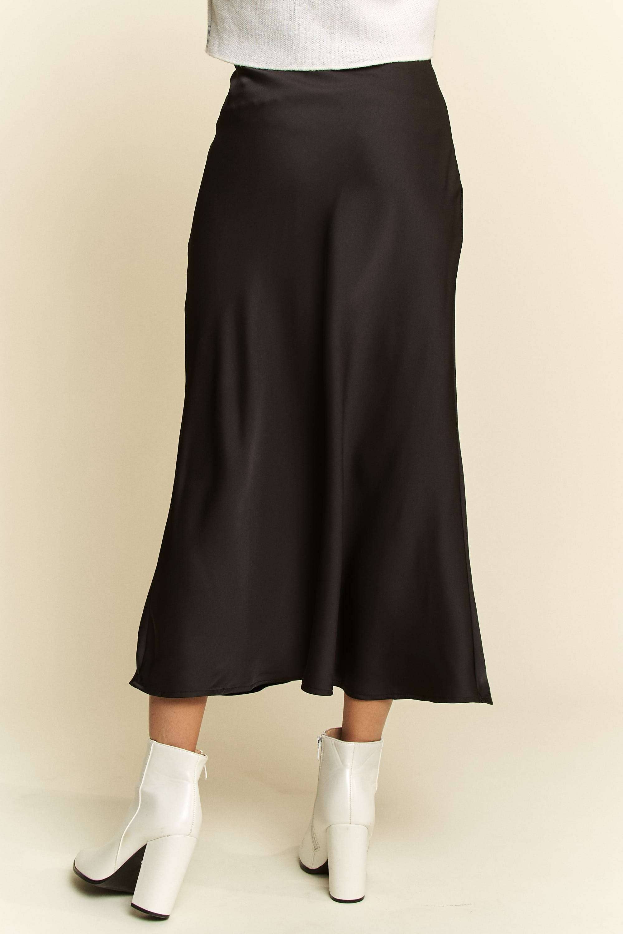 Davi & Dani - Wholesale Skirt - Women's - SLEEK MIDI LENGTH SUITABLE CASUAL WEAR SKIRT7