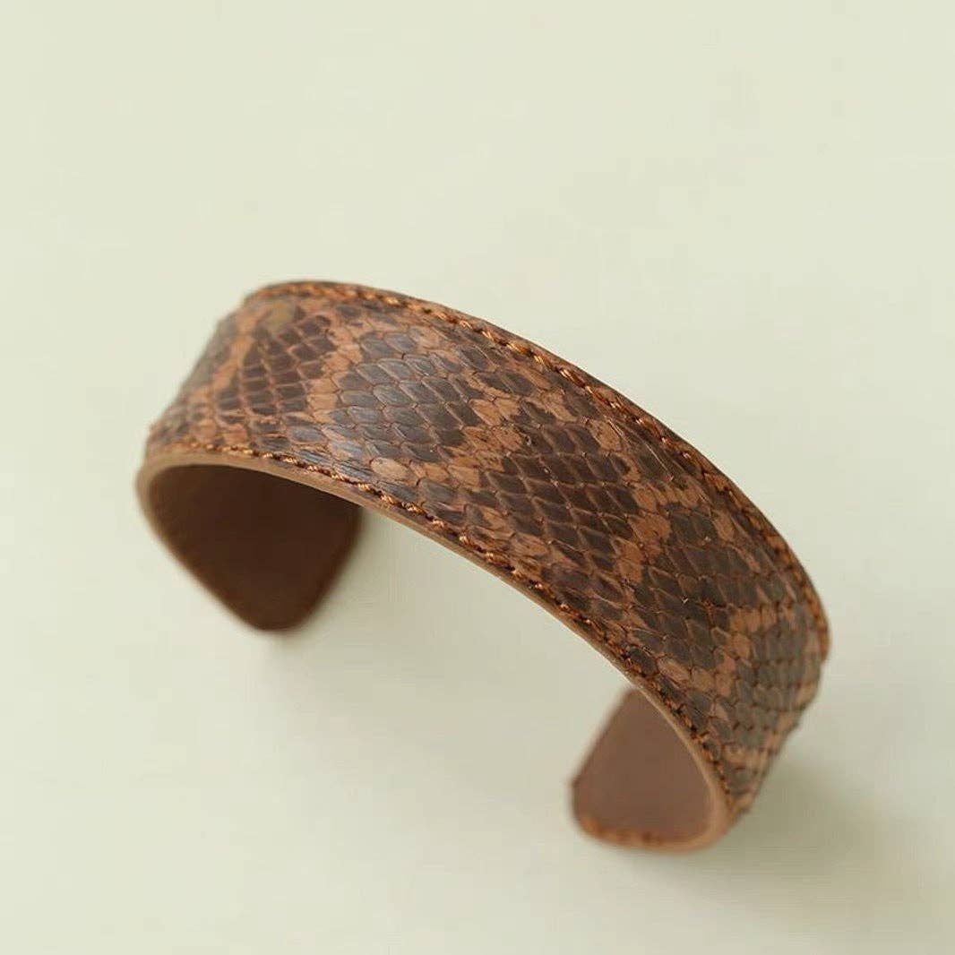 Dipped Shop - Wholesale Cuff Bracelet - Vintage Leather Wide Open Bracelets DP25B5851