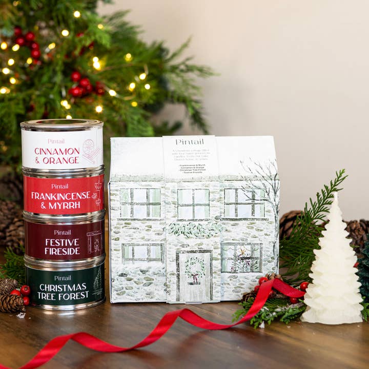 Pintail Candles | Avalon Home - Vente Bougies de voyage - Coffret cadeau The Holiday Cottage avec bougies de Noël (lot de 6)