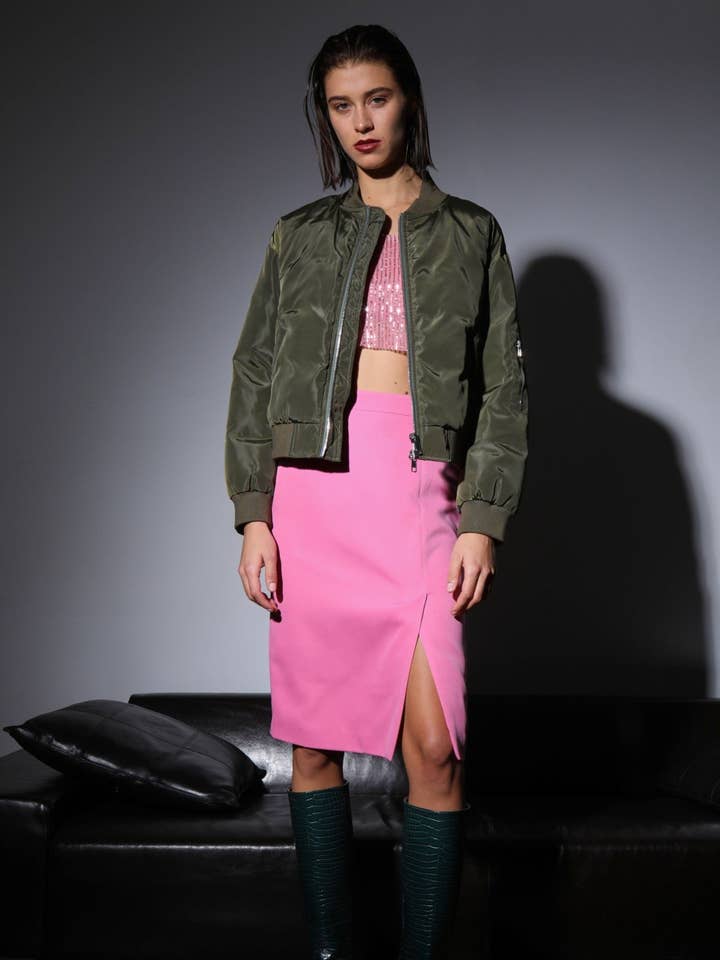 Elias Jacket, Olive and other Purchase Wholesale elietian. Free Returns & Net 60 Terms on Faire trending on Faire.