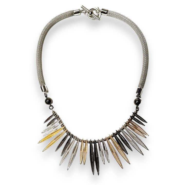 Collier en maille avec bavoir Marquis texturé à chevrons pour la vente par Erica Zap Designs