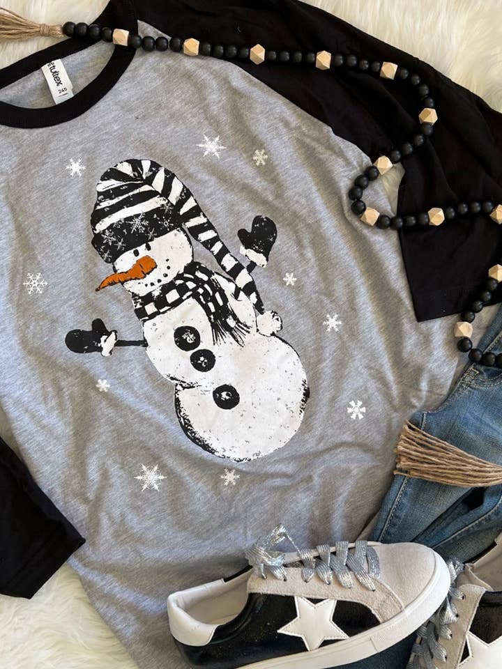 Snowman Raglan Skjorte for engroshandel hos Plain Apparel Tees