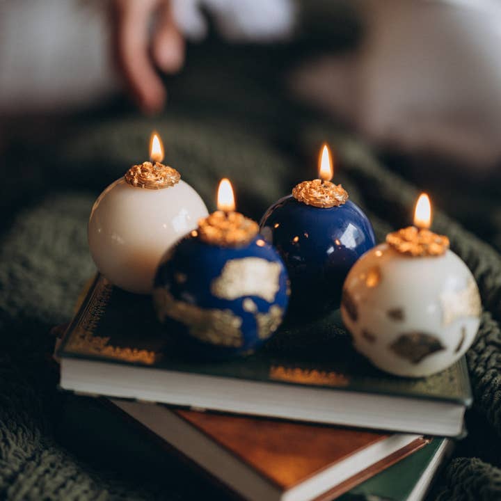 SVICHKA - Wholesale Pillar Candle - Glass-Effect Christmas Bauble Candle1