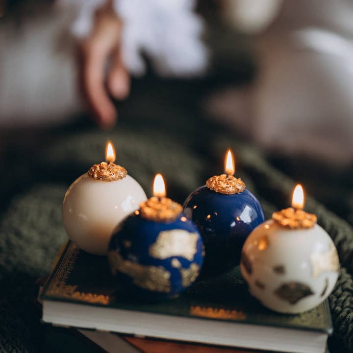 SVICHKA - Vente Bougies piliers - Bougie Boule de Noël Effet Verre1