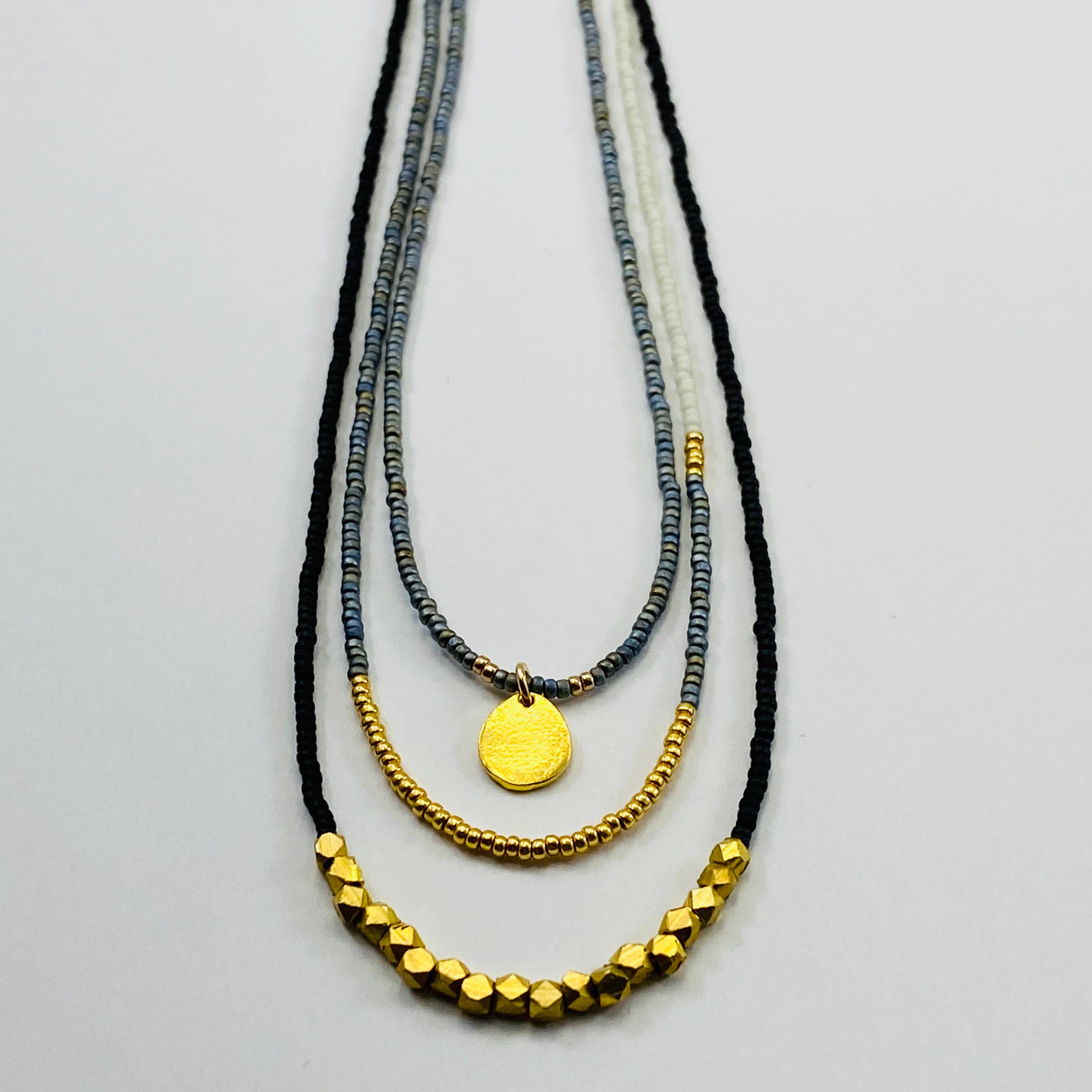 Sarah Crawford Handcrafted - Wholesale Jewelry Set - Grays Triple Beaded Necklace Set - Gold Disc2