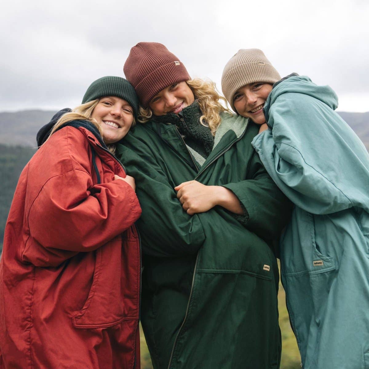 Rapanui Clothing – wholesale Robe – Women's – Women's Shorebreak Changing Robe2