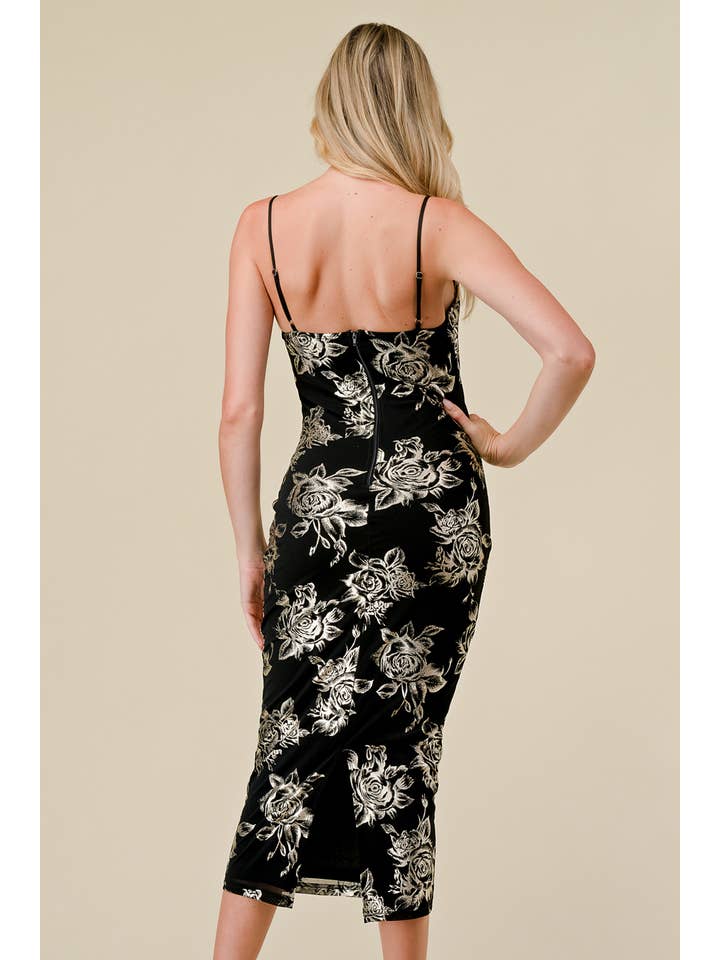 Preto/dourado CD41180: VESTIDO MIDI DE RENDA COM DECOTE EM CORAÇÃO ESTAMPADO FLORAL para venda a revendedores na Faire3