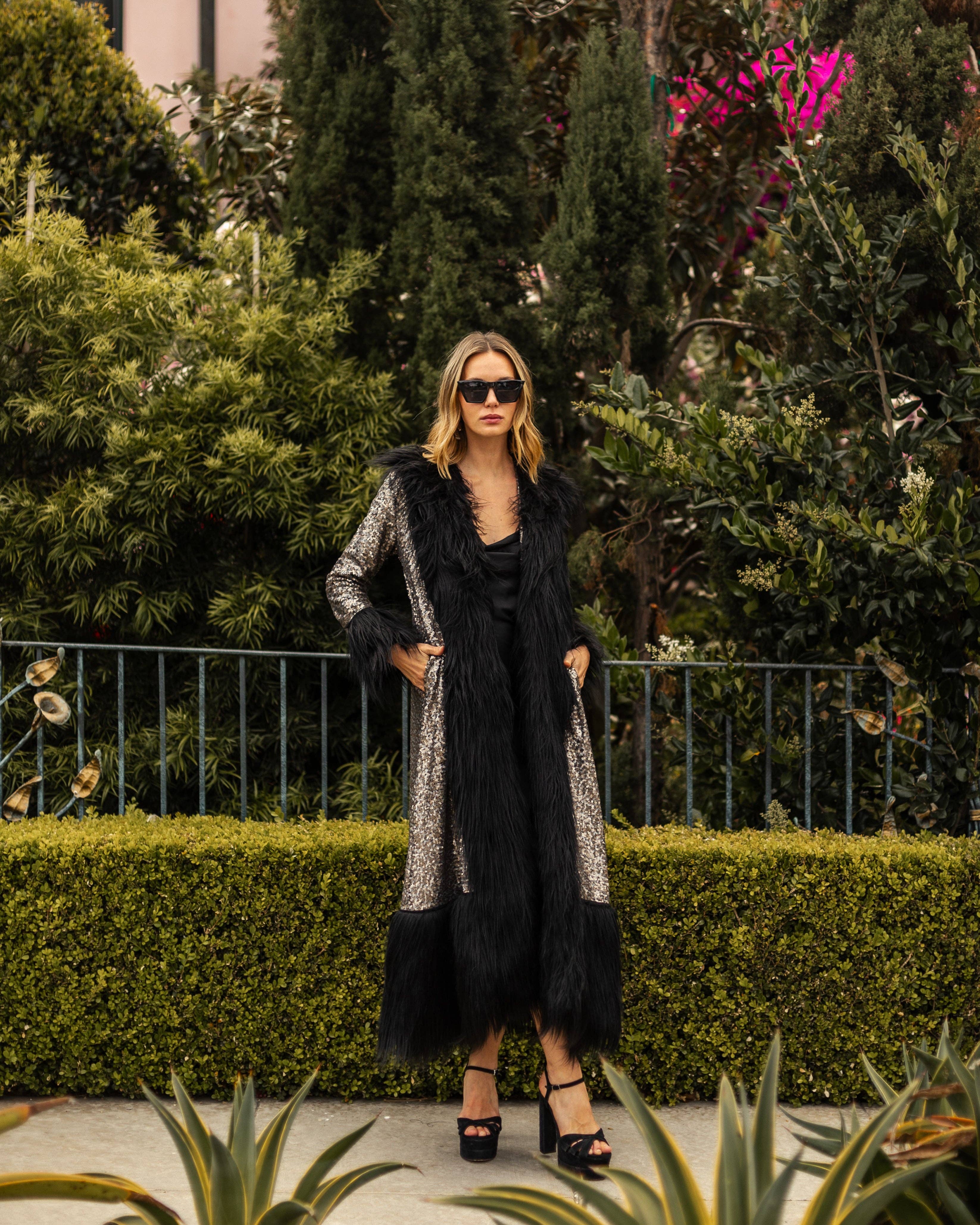 Jennafer Grace – Großhandel Jacke – Damen – Penny Deluxe Kunstpelzjacke Gunmetal4