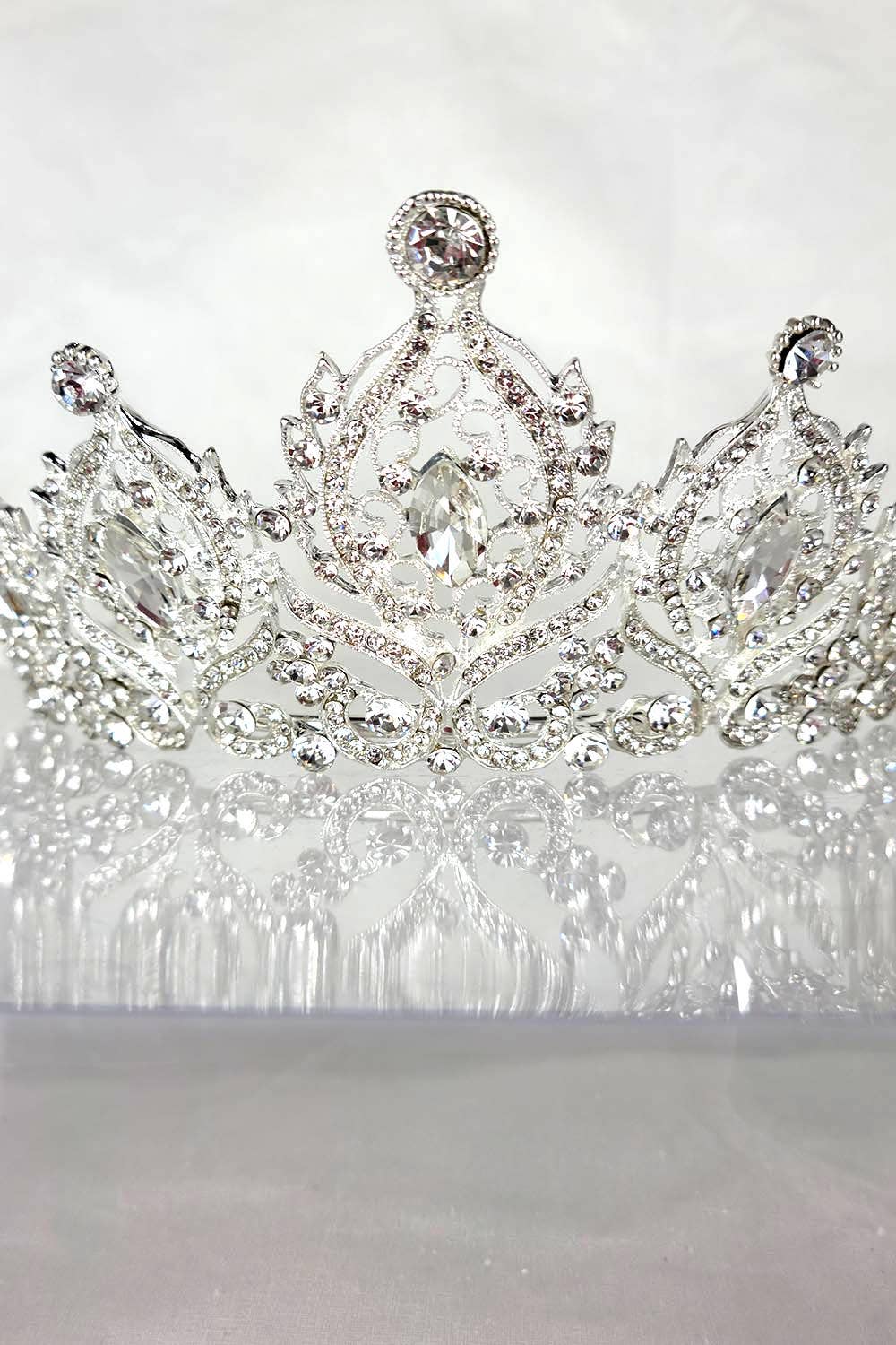 Chicas - Wholesale Tiara - Women's - One Size Fits All Tiara With Jewels HT93334