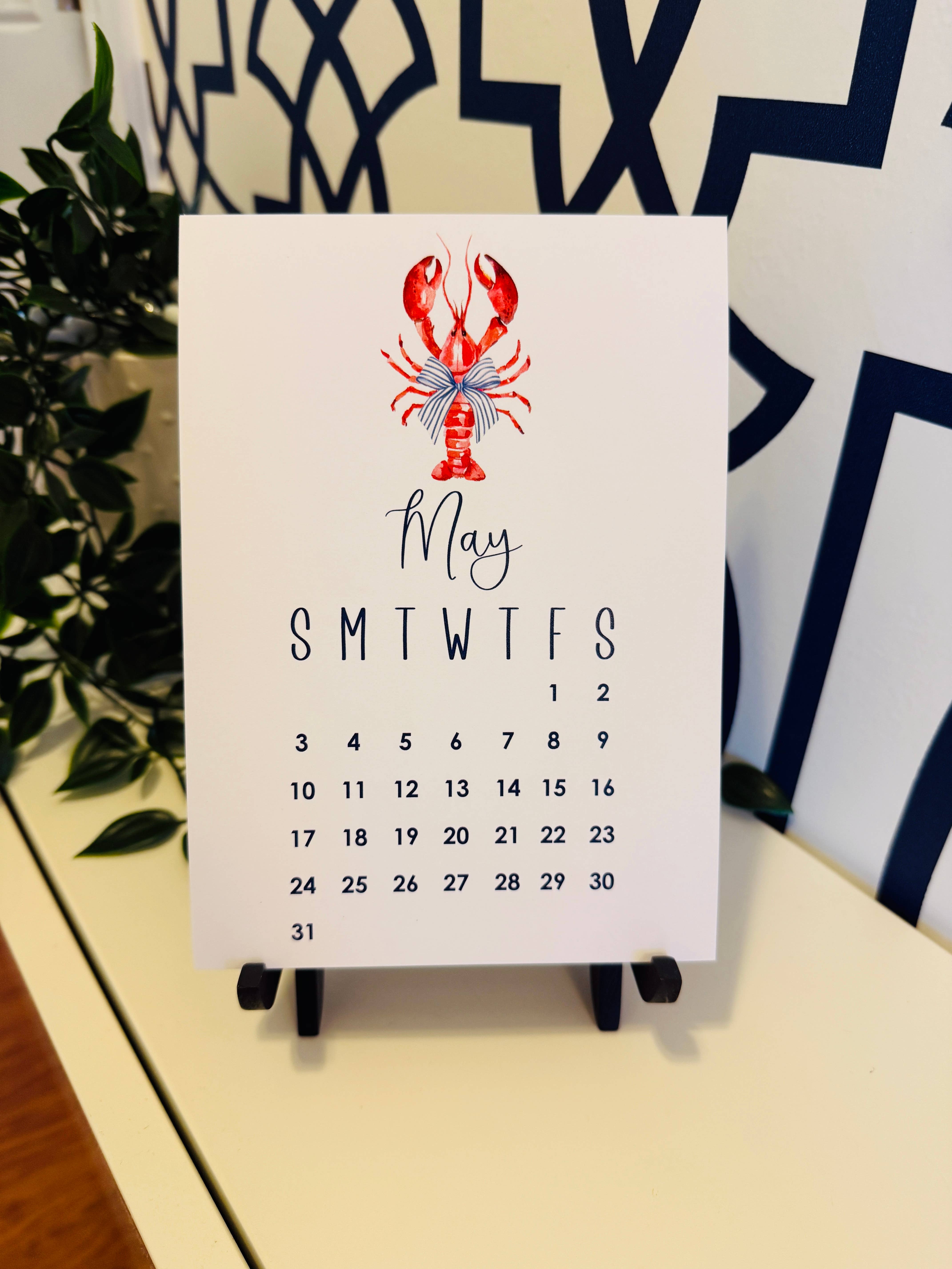 Note Worthy Paper Place - Wholesale Calendar - 2026 Desk Calendar Classic Chinoiserie | 5x74