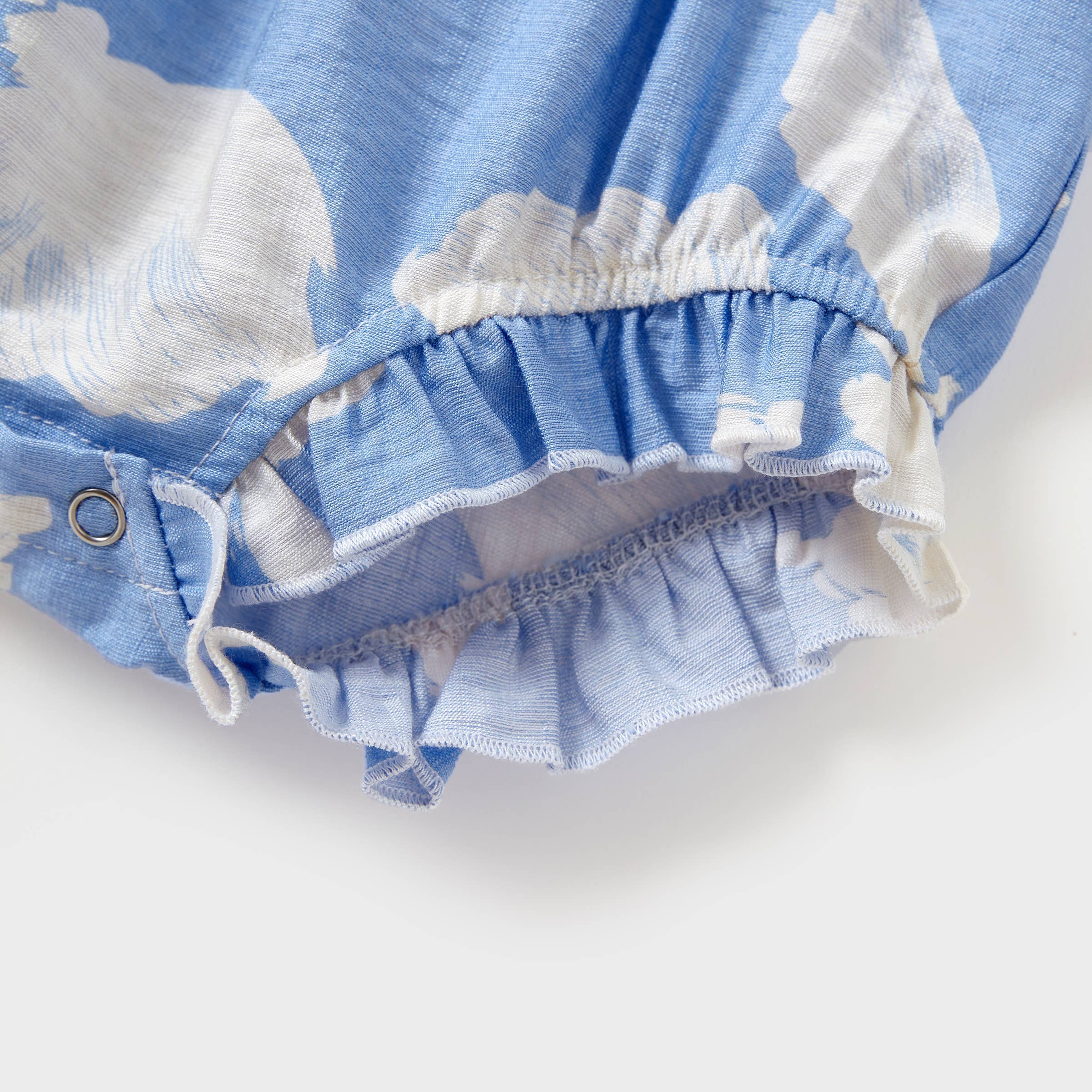 Azul Camiseta de algodón azul a juego para la familia o vestido con mangas de volantes. de venta al por mayor en Faire6