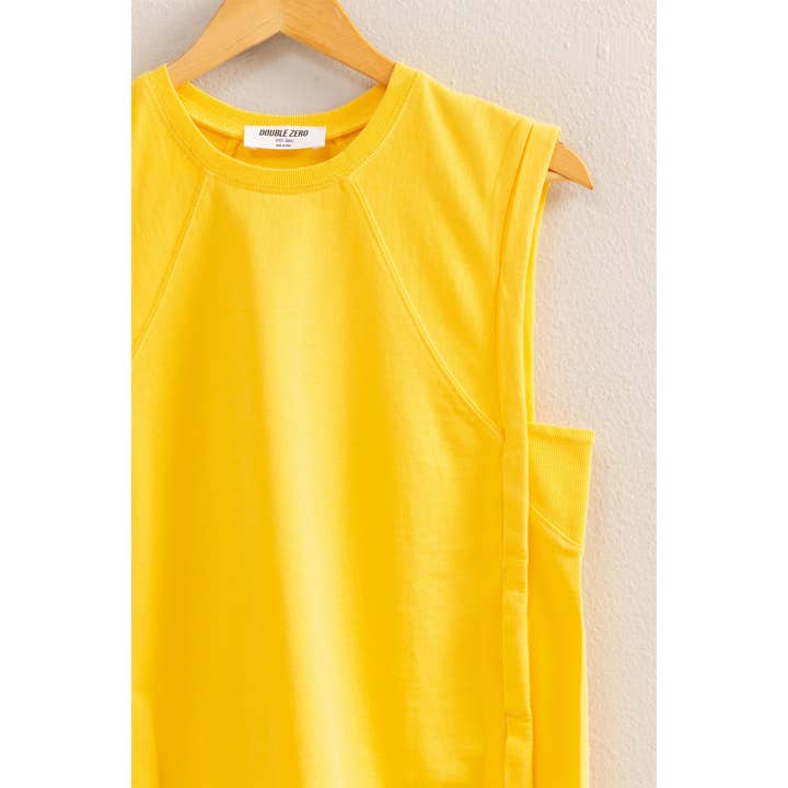 HYFVE - Wholesale Shirt - Women's - DZ25C561-Round Neck Sleeveless Boxy Top