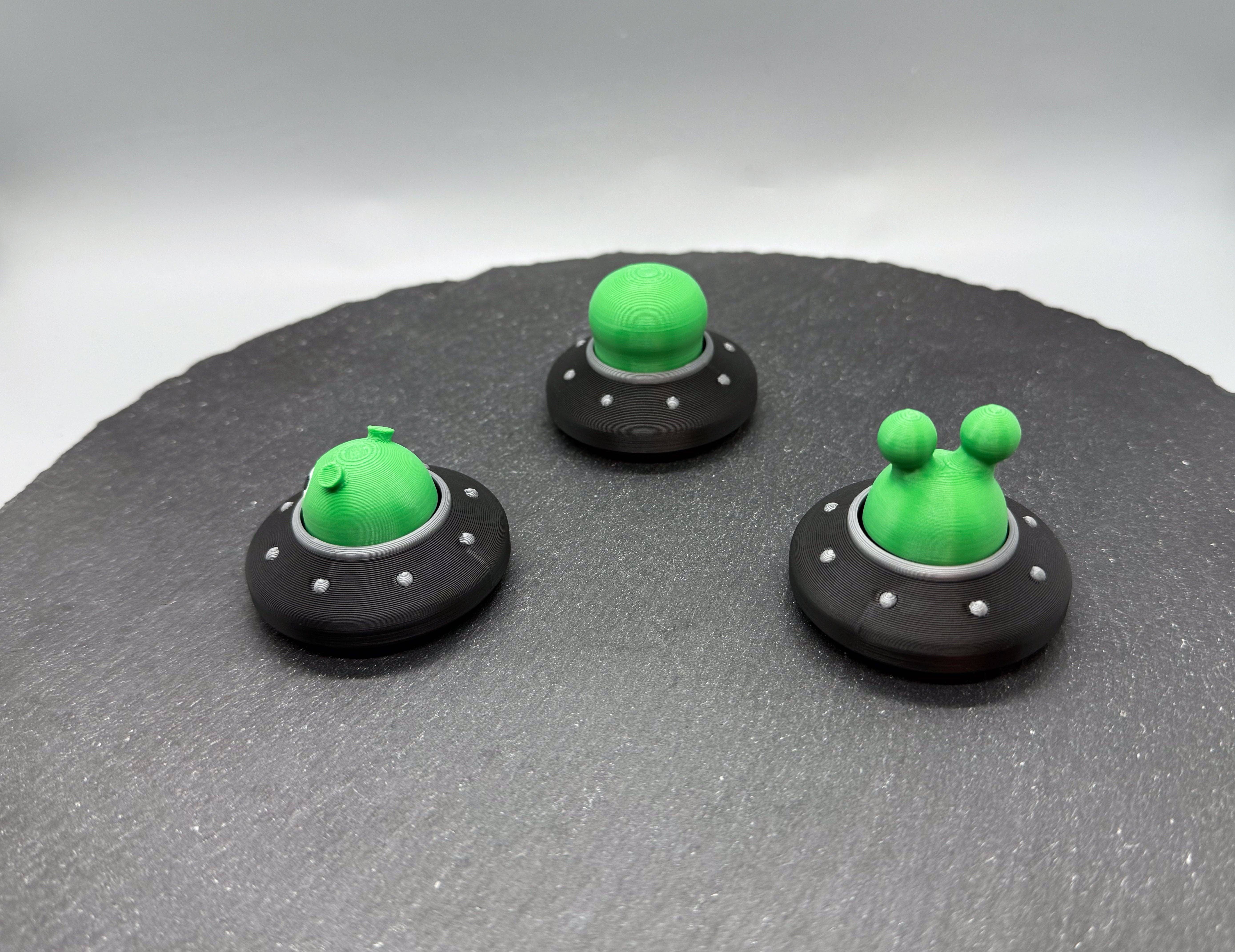 3DHotShop - Wholesale Fidget Toy - Kids - Alien Clicker/Spinner4