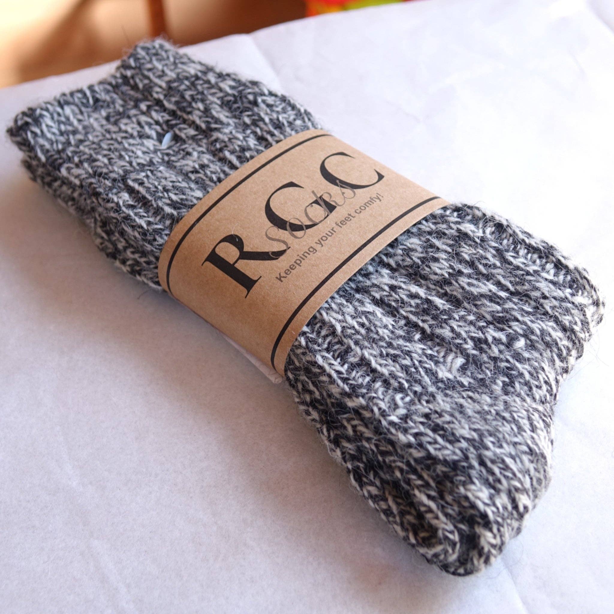 By The Mountain - Portuguese Handmade Footwear - Vendita all'ingrosso Calzini - Unisex - Calze in alpaca Zebra | Calze in lana | Calze invernali6