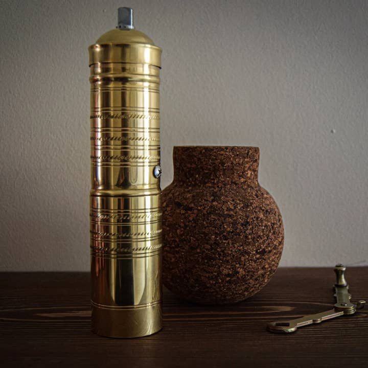 Cherchiee - Wholesale Pepper Mill - Hand Forged Brass Coffee Grinder Pepper Mill1
