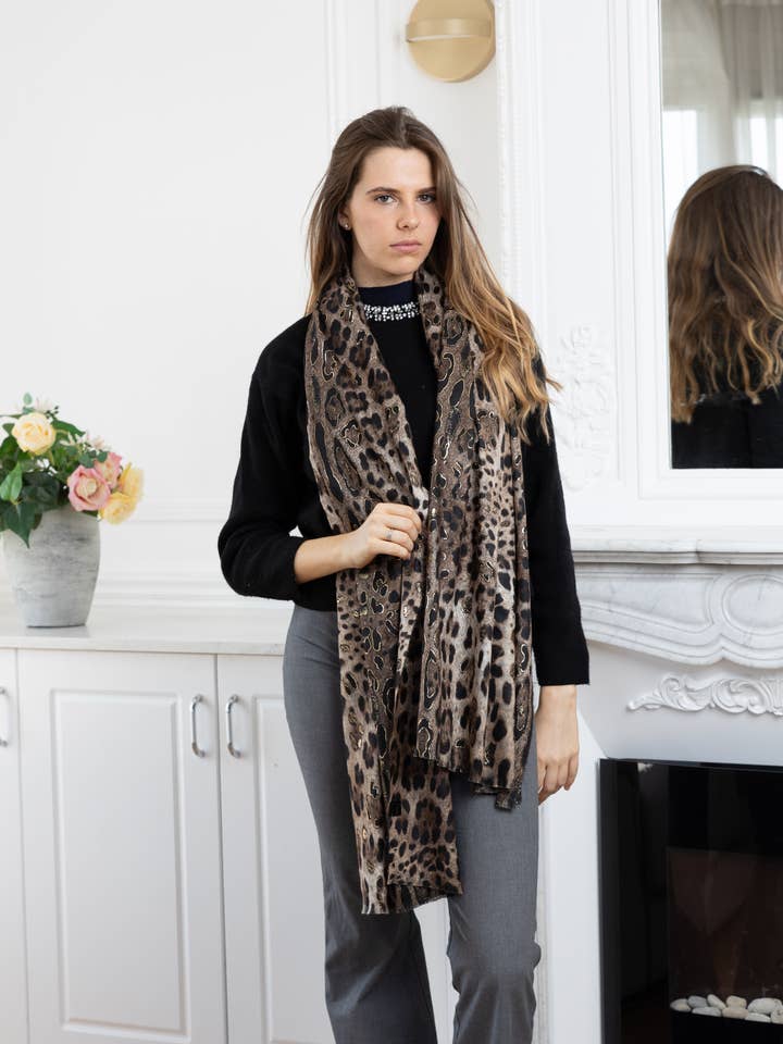 TAB-19 Scarf with leopard print and lurex for wholesale by LINETA