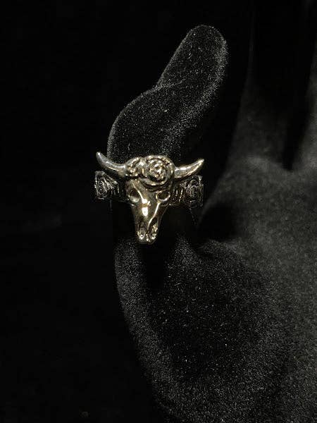 Bague Longhorn en argent sterling Rodeo Fashion pour la vente par Regul Silver