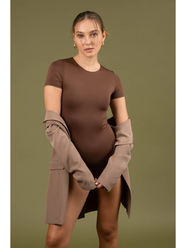 The Workshop Studio - Wholesale Blouse - Women's - REVERSIBLE ROUND NECK SHORT SLEEVE BODYSUIT