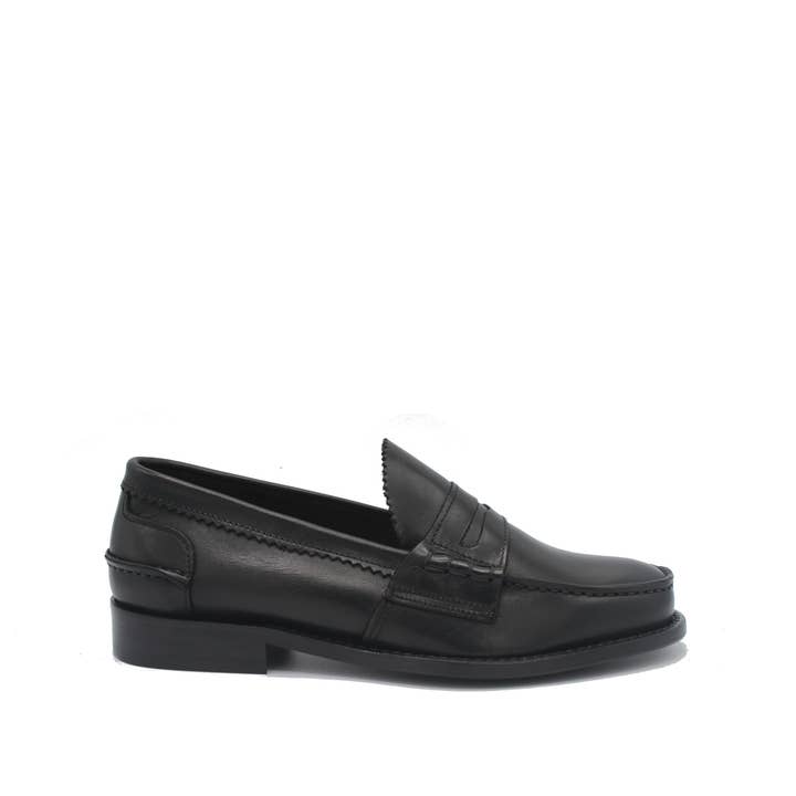 WOMAN PENNY LOAFER BLACK LEATHER for wholesale by Saxone of Scotland