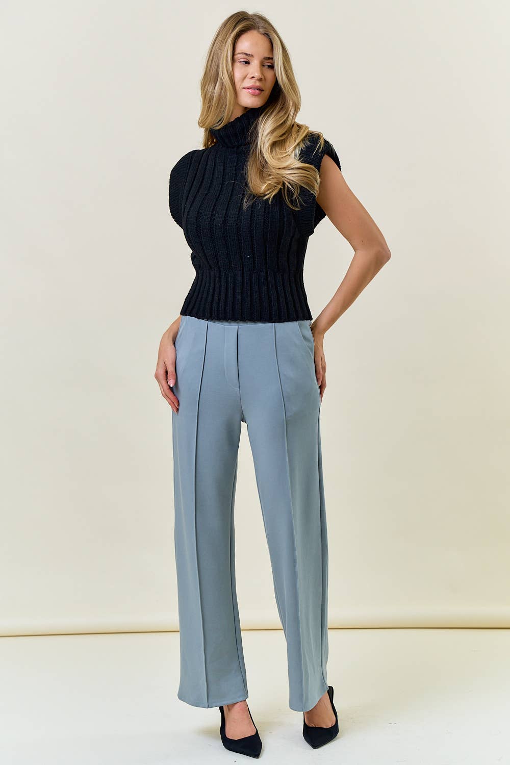 Doe and Rae – Engroshandel Bukser - Dame – SMØRBLØDE BØRSTET MODAL PINTUCK BUKSER - 8839P12