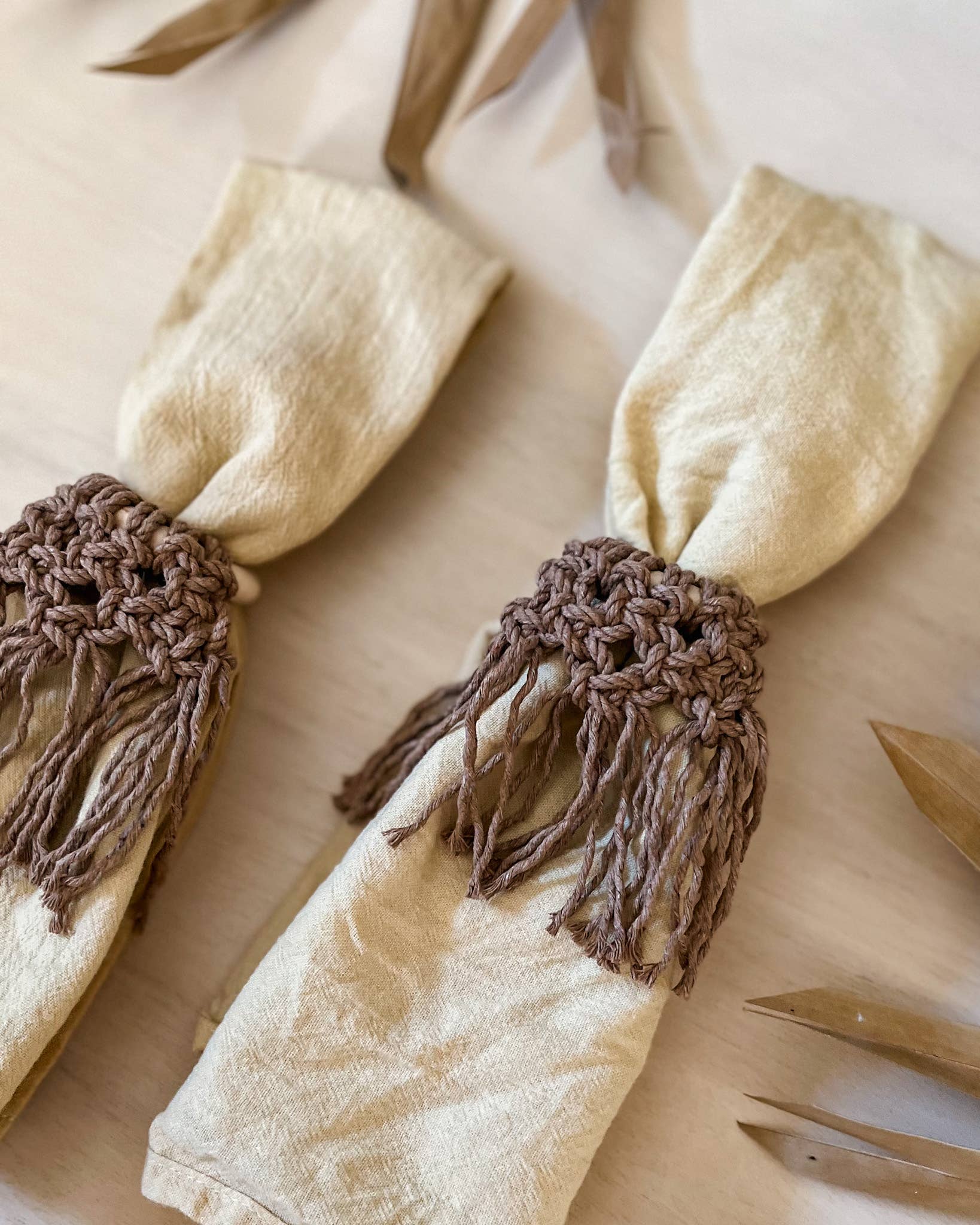 Herbert Eudora - Wholesale Napkin Ring - BIRDIE fringe napkin ring1