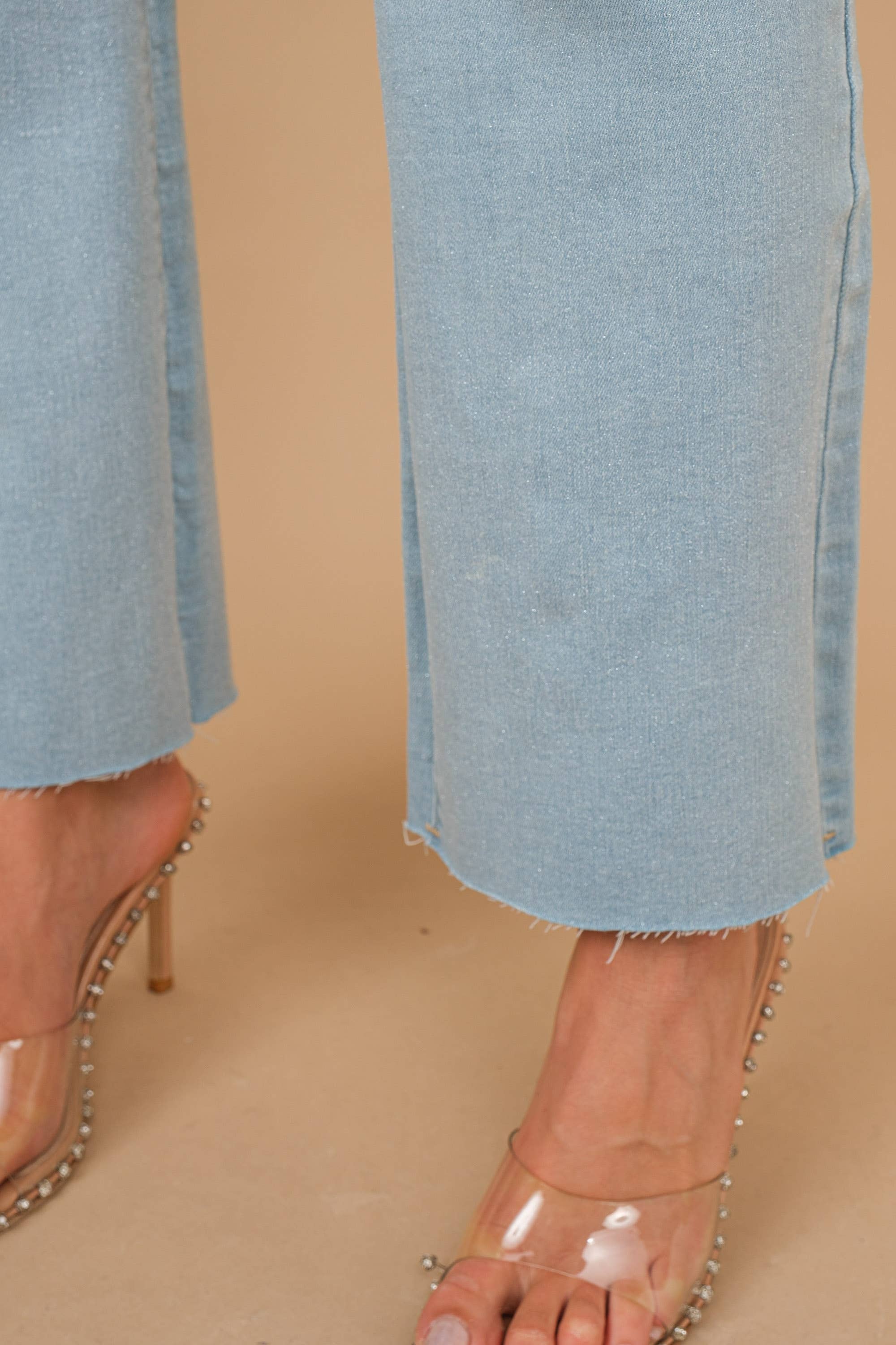 LÄTT TVÄTT 80135P-Lätt skimrande glittrande stretchjeans i mellanhöjd för wholesale på Faire3