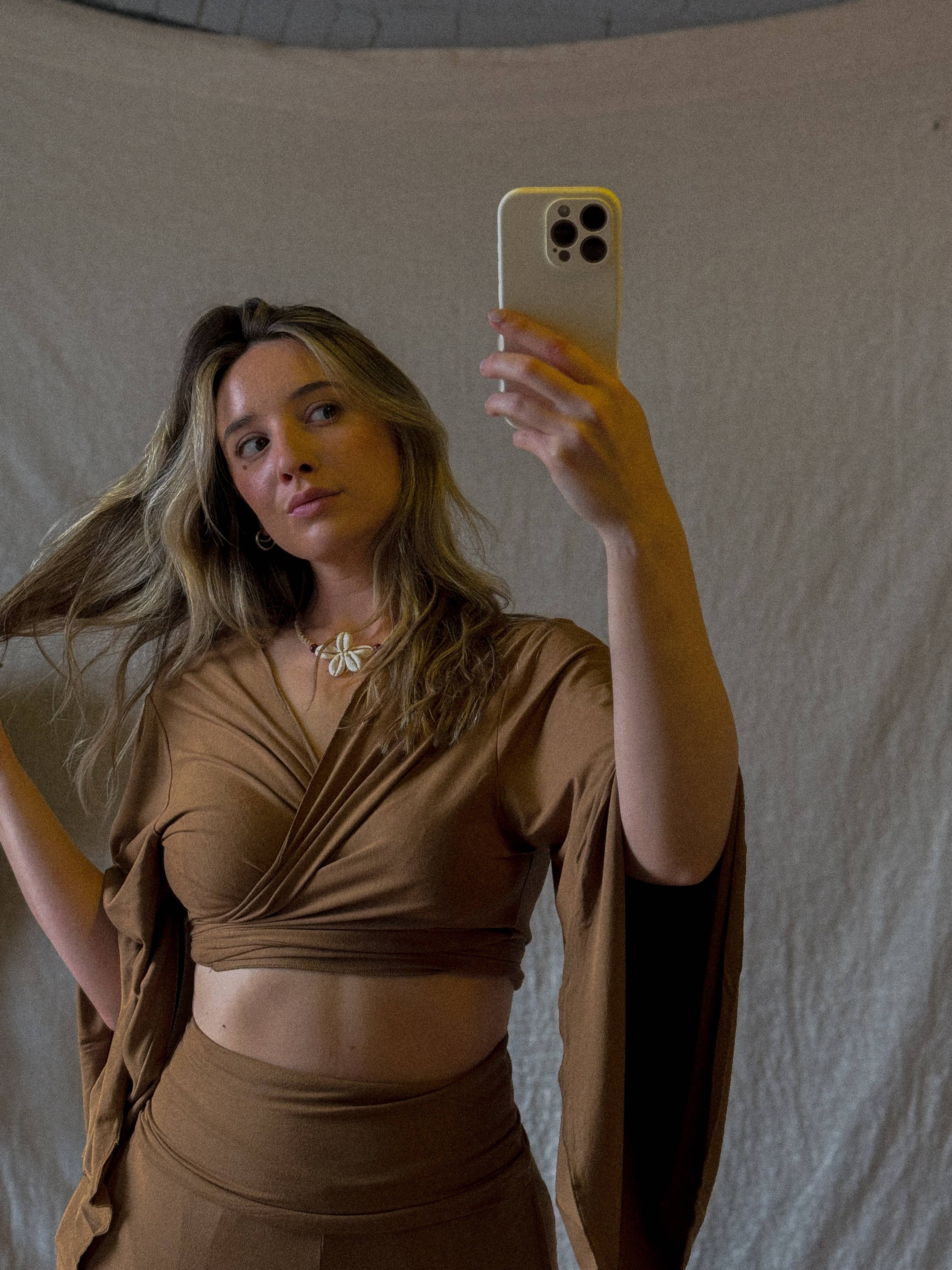 Gardenbelle Shop - Vendita all'ingrosso Camicetta - Donna - Top avvolgente yoga boho a maniche svasate OrganicEcoVero comodo24