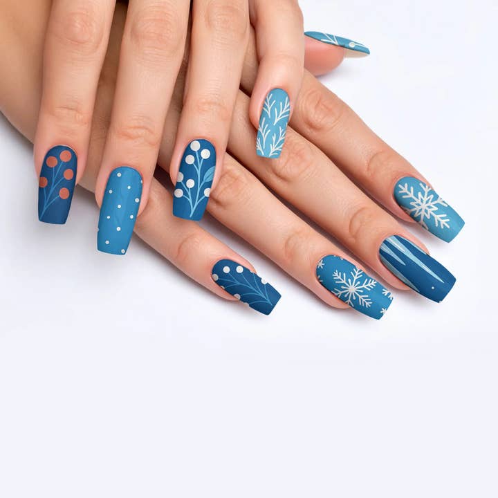 Ongles Press-On Hivernaux Givrés Flamboyants pour la vente par FYNE BODY