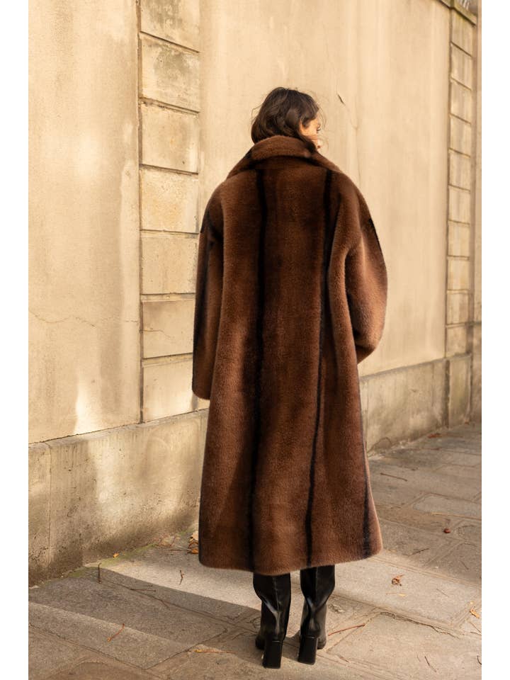 Attentif Paris - Wholesale Fur/Faux Fur Coat - Women's - Long synthetic fur coat with lapel collar62