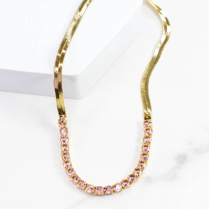 Collar con circonita cúbica rosada para venta al por mayor de Savvy Bling