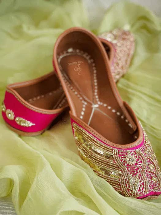 Maharani Gulabo Moja Jutti voor wholesale door Mojabella