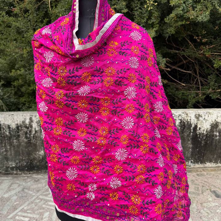 bhavnas boutique - Wholesale Wrap - Women's - Women Chunni Floral Design Hand Embroidered Phulkari Dupatta