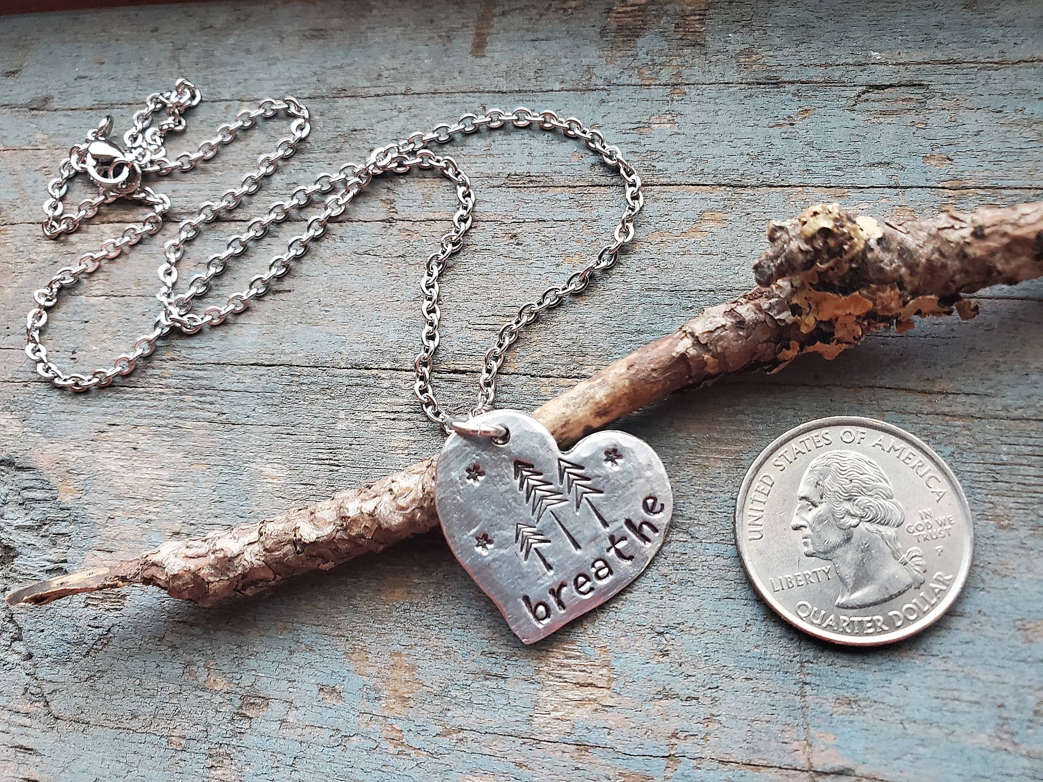 Kathryn's Collection - Vente Colliers à pendentif - Collier Cœur en Pin "respire", Fait Main8