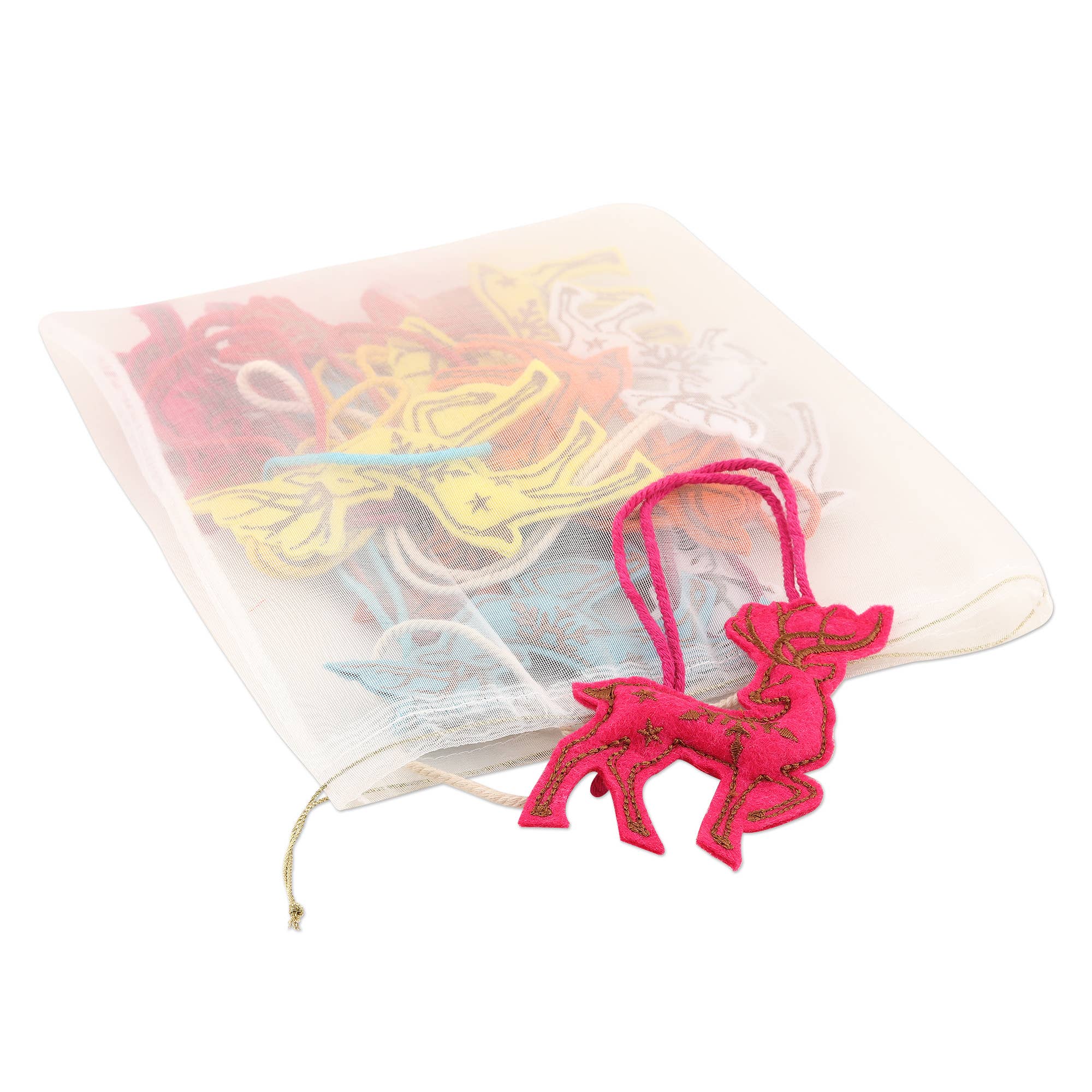 NOVICA - Vente Lots de décorations - Lot de 12 décorations de danse en forme de renne faites à la main par Novica2