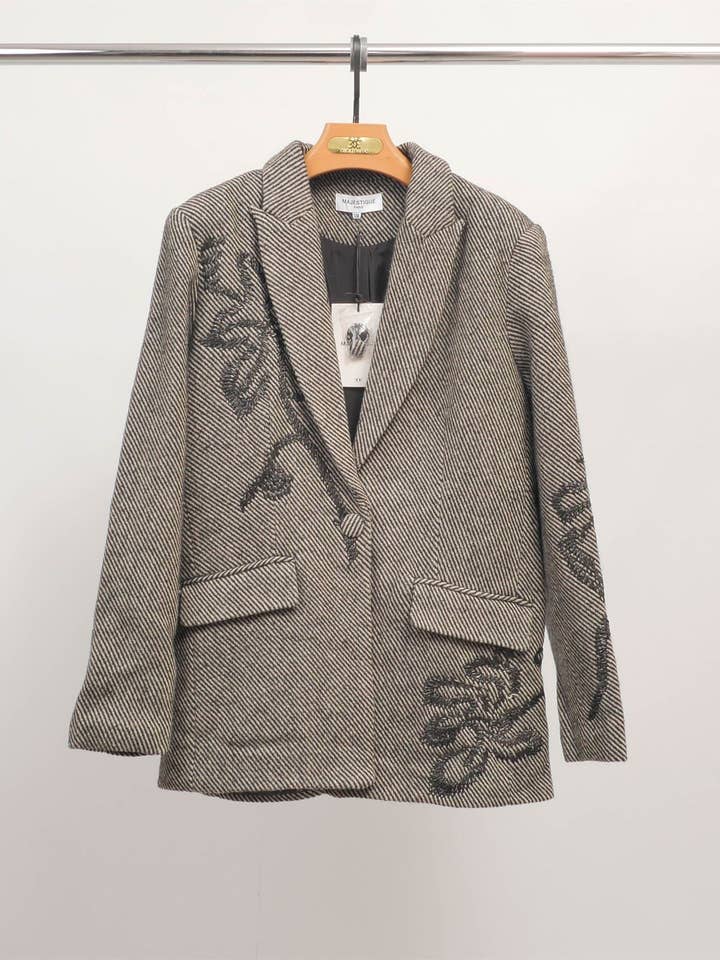 Cecile Wang - Wholesale Blazer - Women's - Long wool blazer with embroidered patterns MJ263409