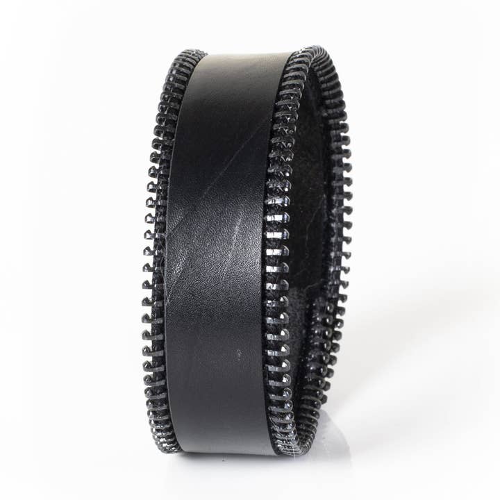 Die glitzernde Entsch für den Großhandel von The Dark Men