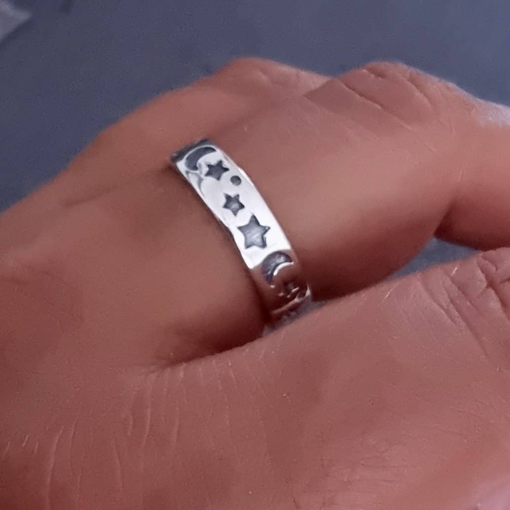 Mistry Gems - Wholesale Band/Stacked Ring - Unisex Silver Star and Moon Band Ring | 925 Sterling Silver, R182