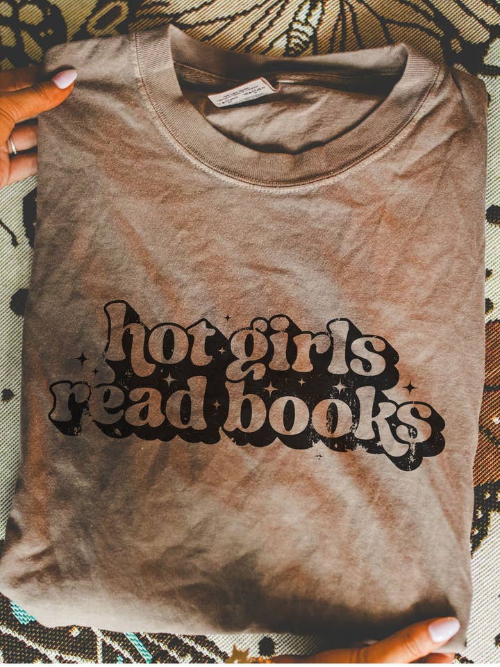 Chloe Vs Tank - Wholesale T-Shirt (Graphic) - Unisex - Hot Girls Read Books Tee *11 Colors (S-3X)1