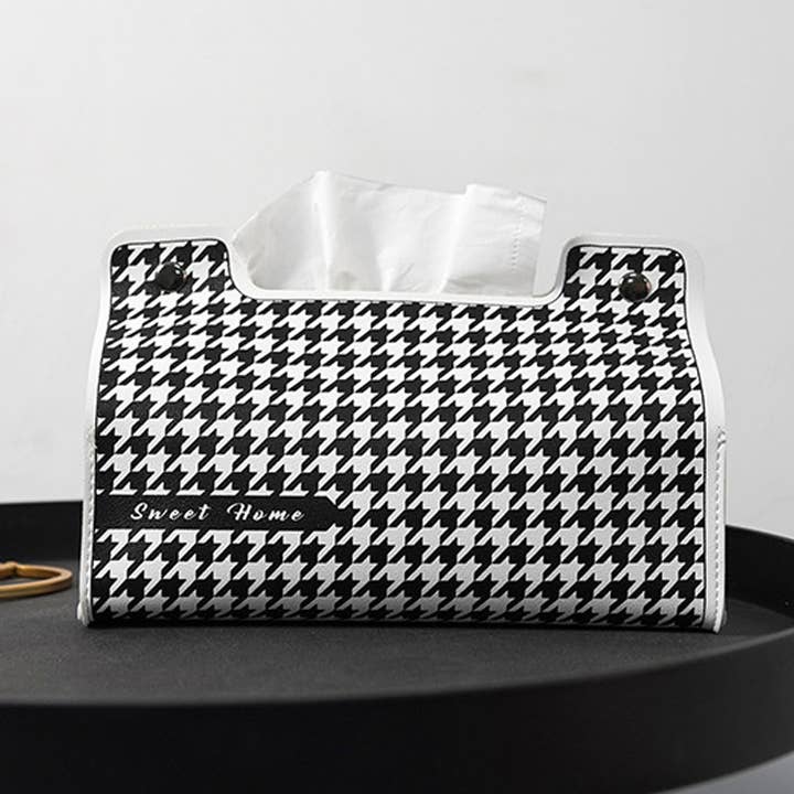 Housse de boîte à mouchoirs rectangulaire en cuir noir et blanc pour la vente par Ailly's garden