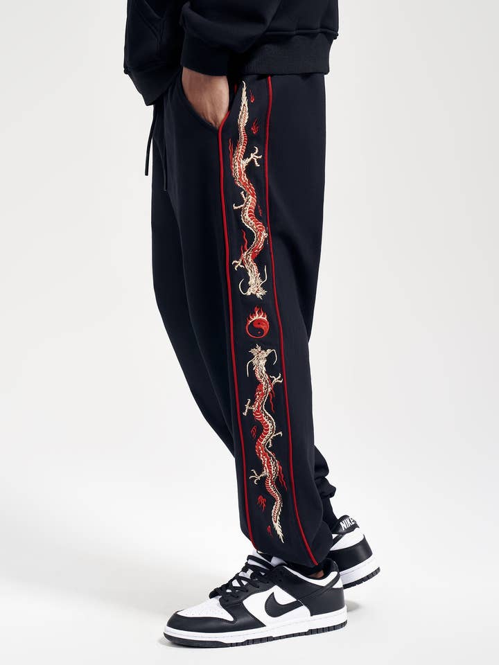 KH7061 Dragebroderi Joggingbukser for engroshandel hos niepce