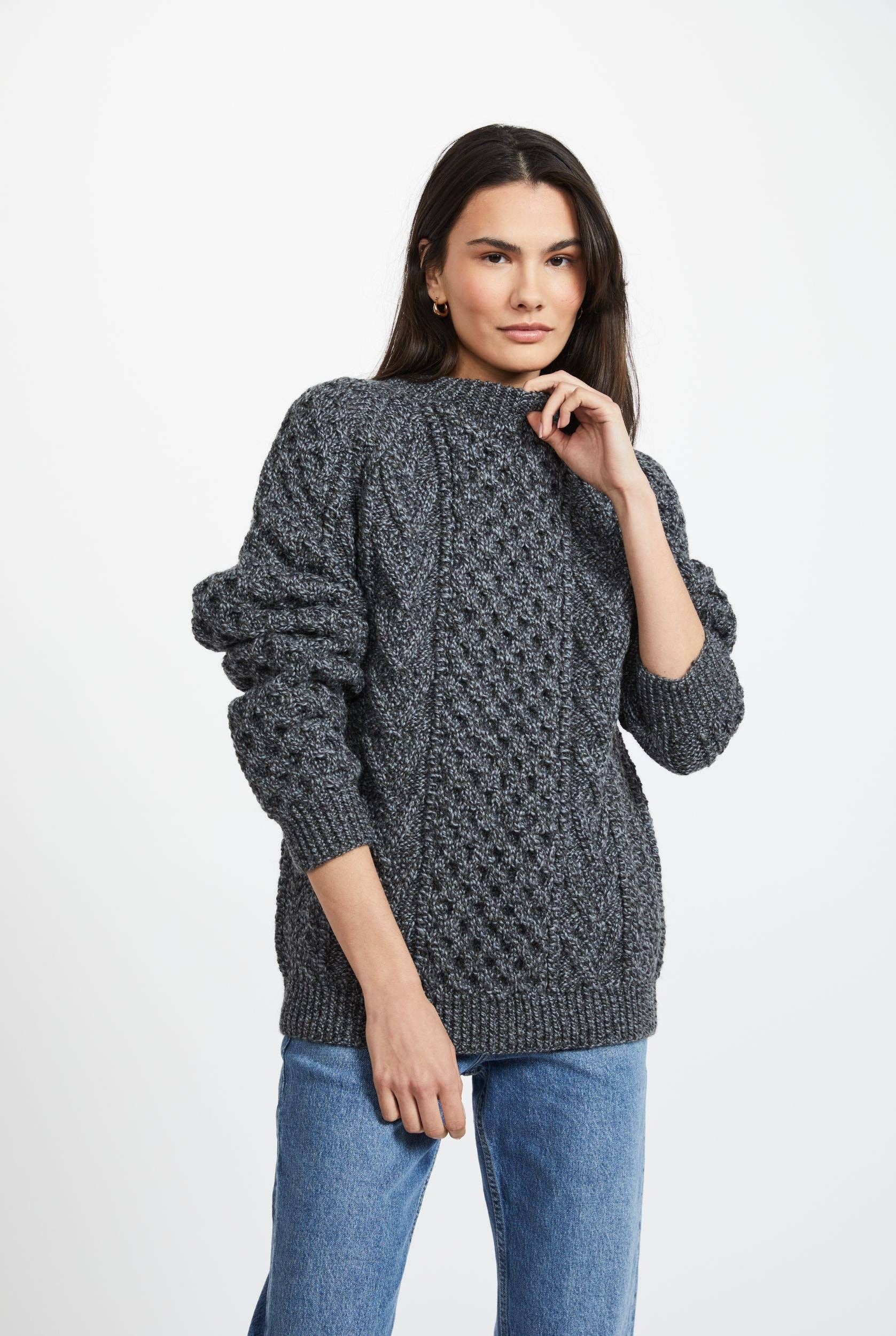 Aran Woollen Mills – wholesale Knitted jumper – Women′s – Kilronan Aran Ladies Honeycomb Sweater - Charcoal3