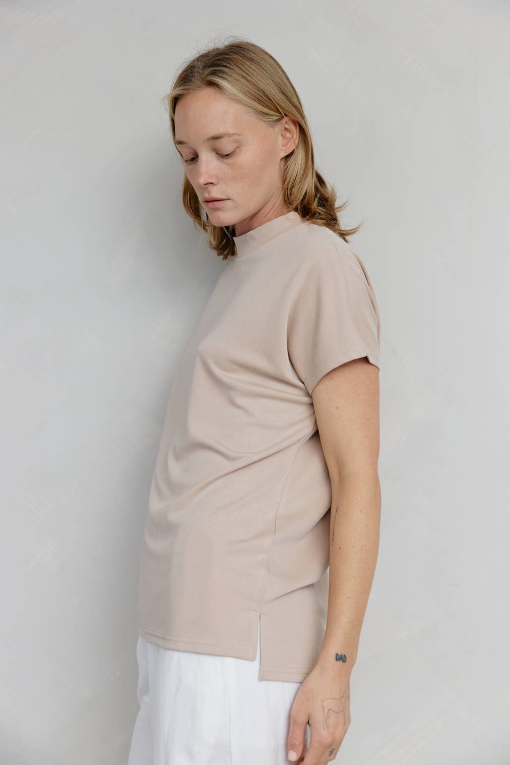 MOD REF - Vente T-shirt – femme - The Ashton Top | Haut délavé à épaules tombantes4