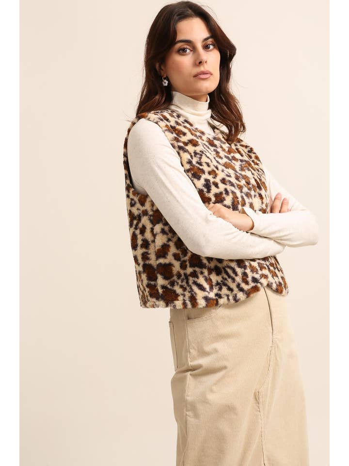 Daphnea – wholesale Väst - Dam – 5511 LEOPARDJACKA