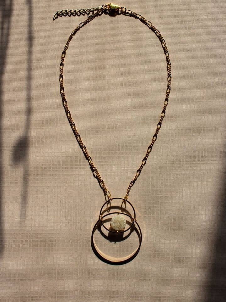 Trifoglio per la vendita all'ingrosso da parte di Alyson Nicole