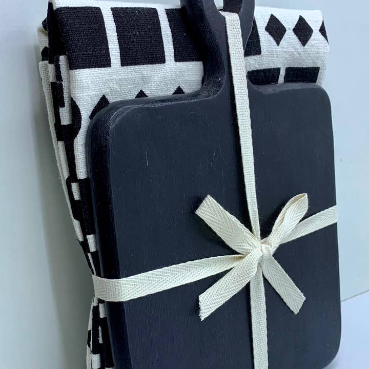 Gift Set - Set Of Two Kitchen Towels & Black Chopping Board for wholesale by Rich Home Linens