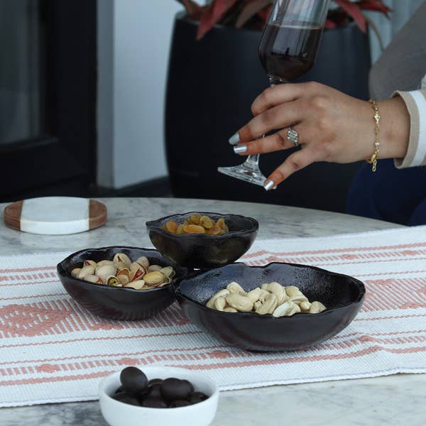 India Handicrafts Inc - Wholesale Serve Bowl - Black Aluminum 3-Bowl Cluster Dish1