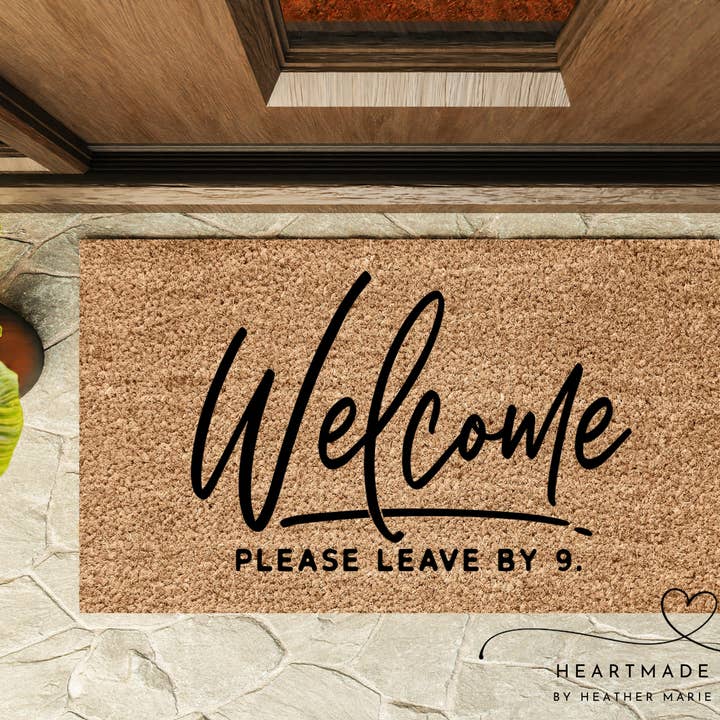Paillasson "Partir avant 9h" pour la vente par Heartmade By Heather Marie, LLC