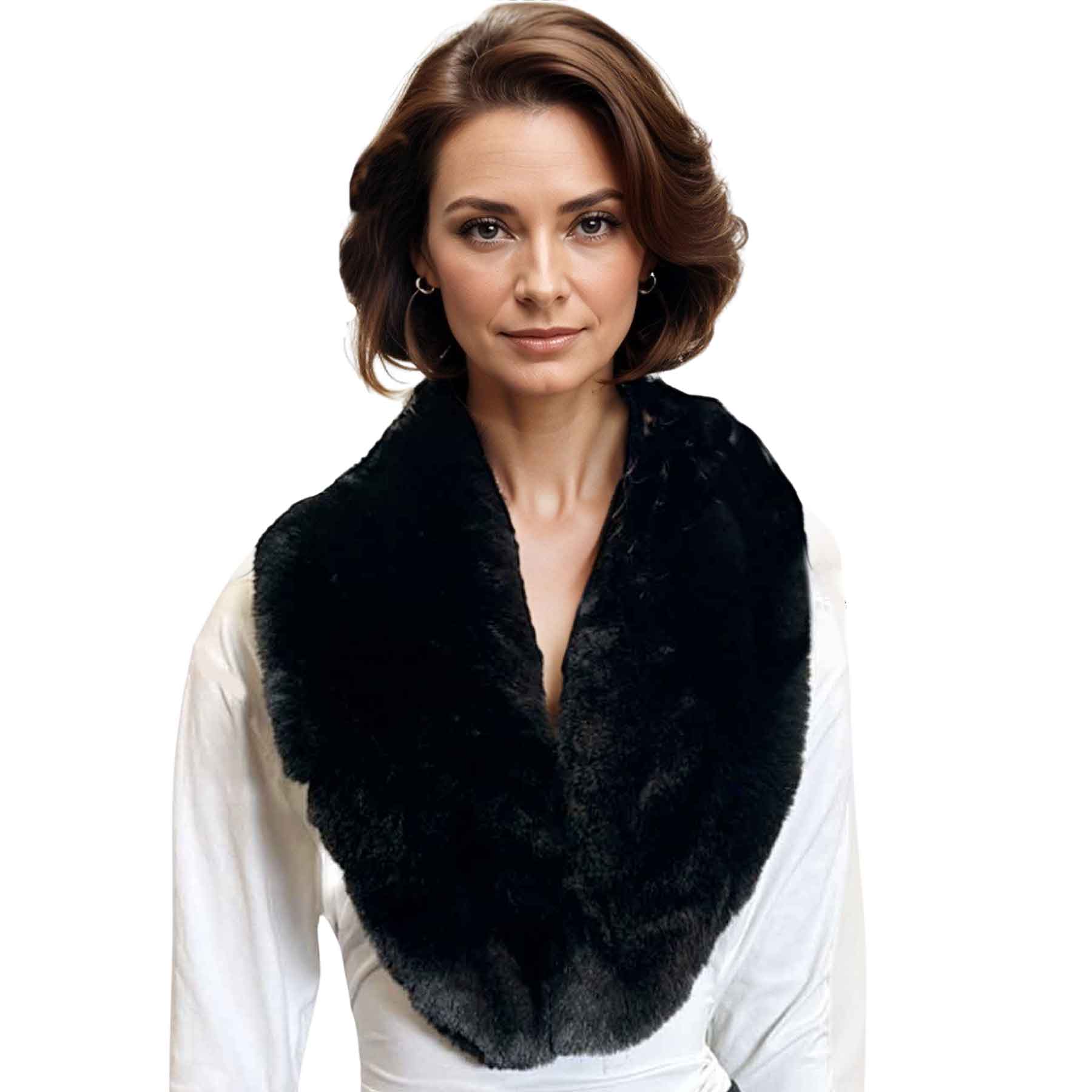 The Magic Scarf Company - Wholesale Fur/Faux Fur Coat - Women's - LC3800 - Faux Fur Collars0