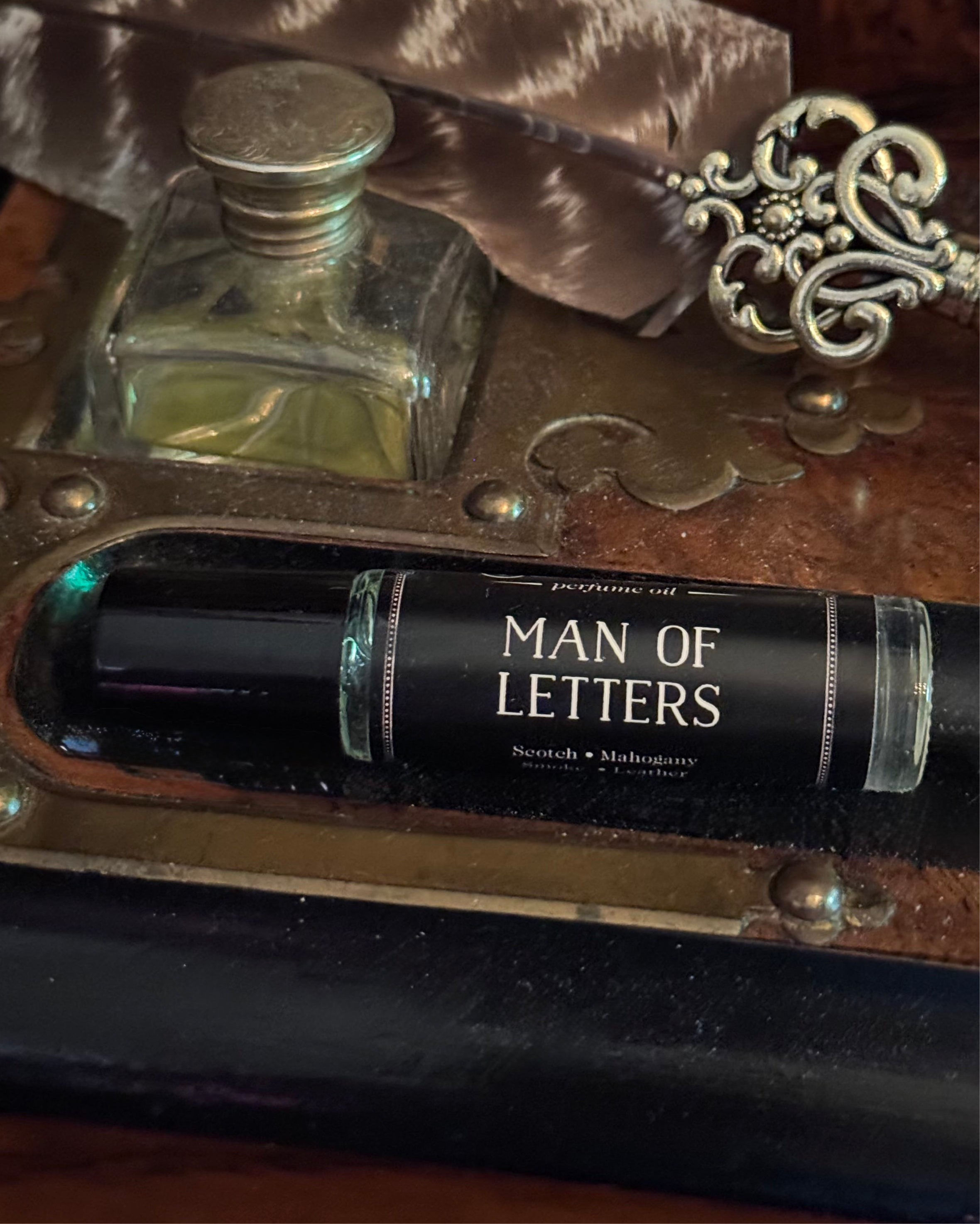 Seance – Großhandel Roll-on-Duft – Mann der Briefe (Scotch & Leder)10