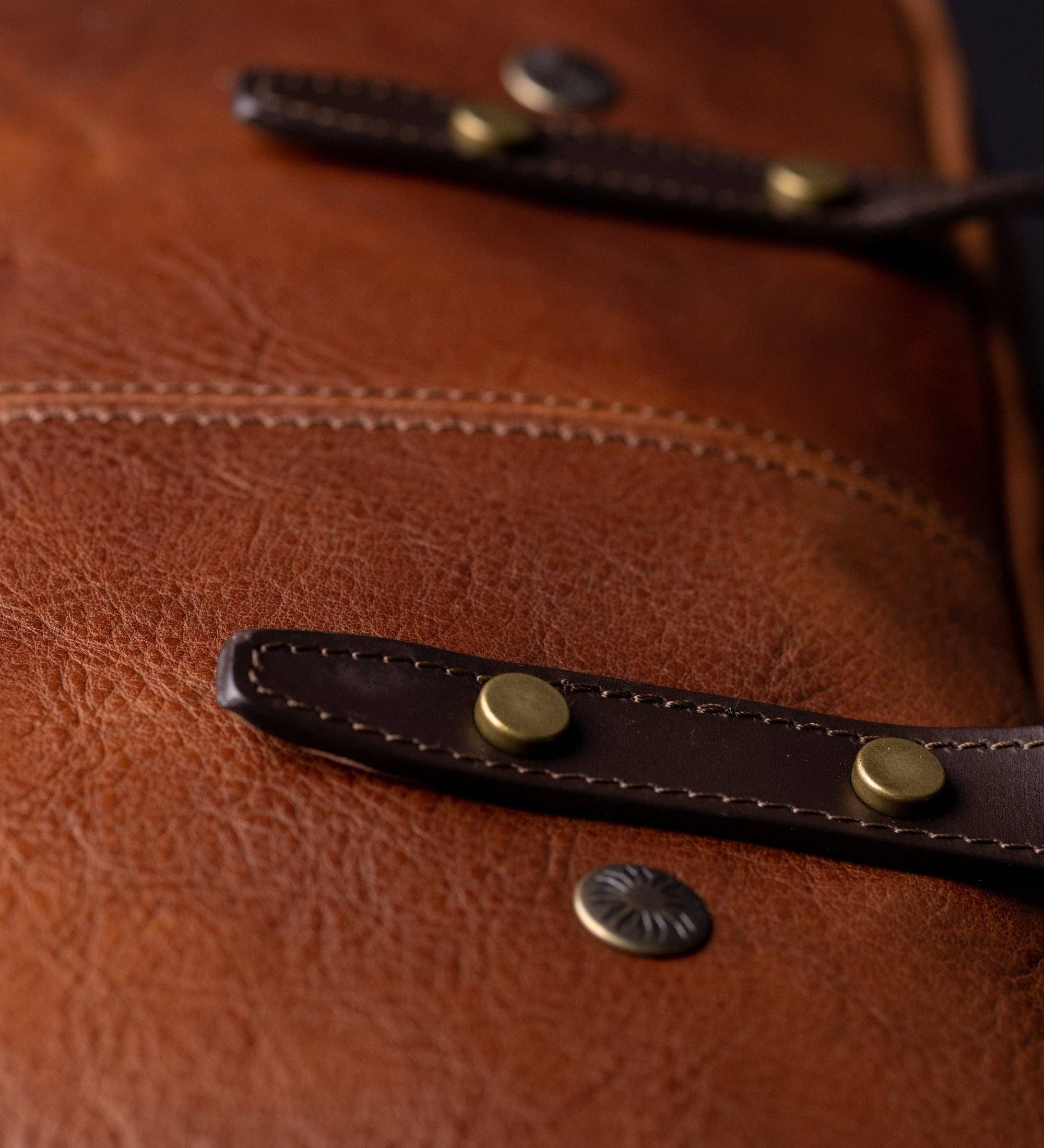 Time Resistance – Engroshandel Solbriller - Herre – Lædermappe til bærbar computer - Lanark4